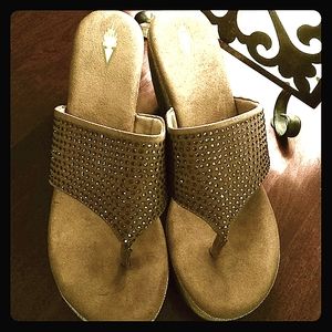 Volatile Majestic Taupe Sandals